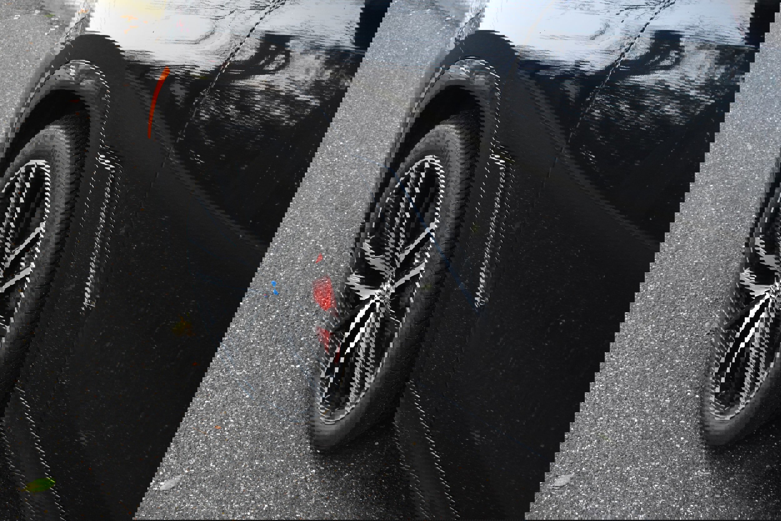 Used 2021 BMW X6 xDrive40i w/ M Sport Package image 14