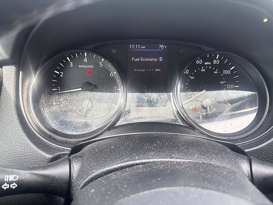 Used 2020 Nissan Rogue SV FWD image 18