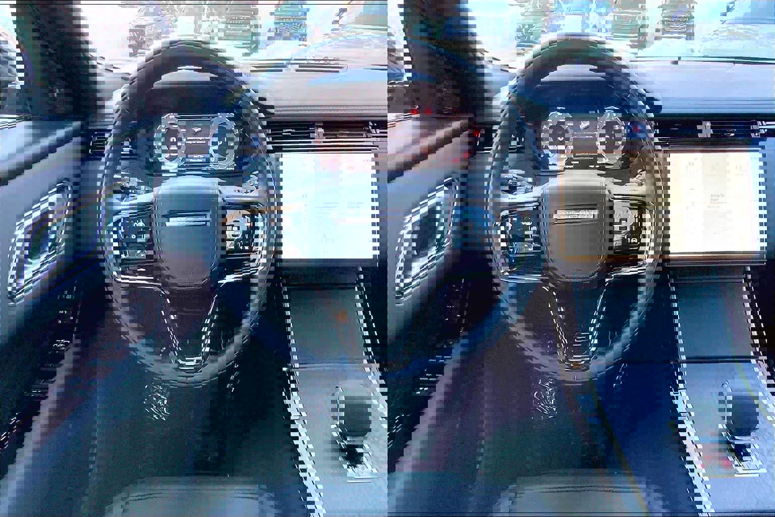 Certified 2026 Land Rover Range Rover Velar Dynamic SE image 6