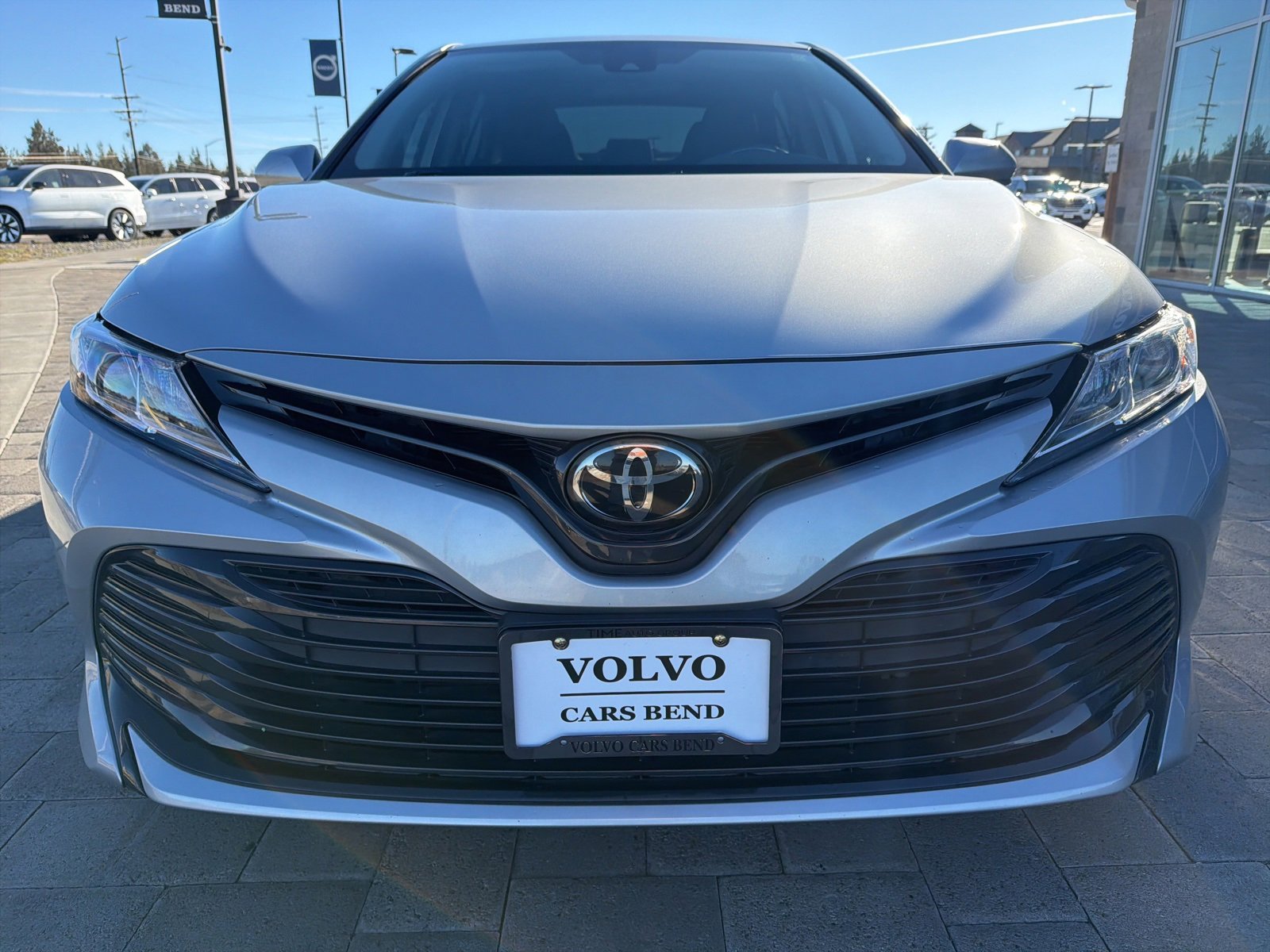 Used 2020 Toyota Camry LE image 6