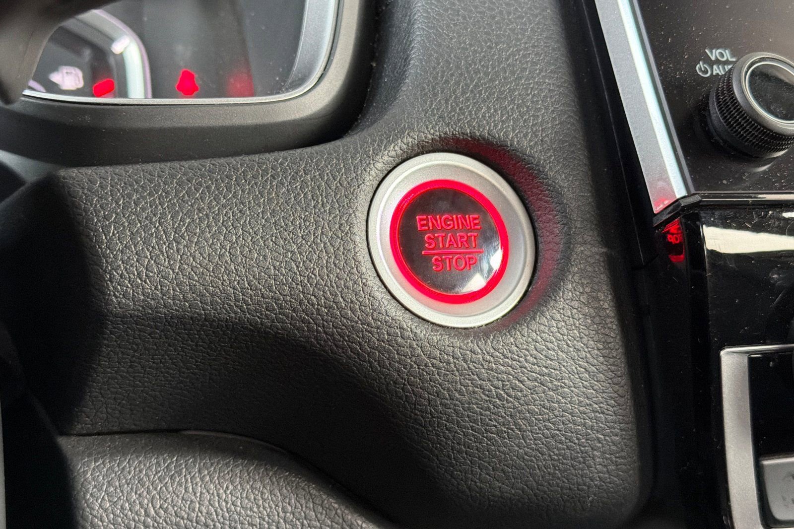 Used 2018 Honda CR-V Touring image 21