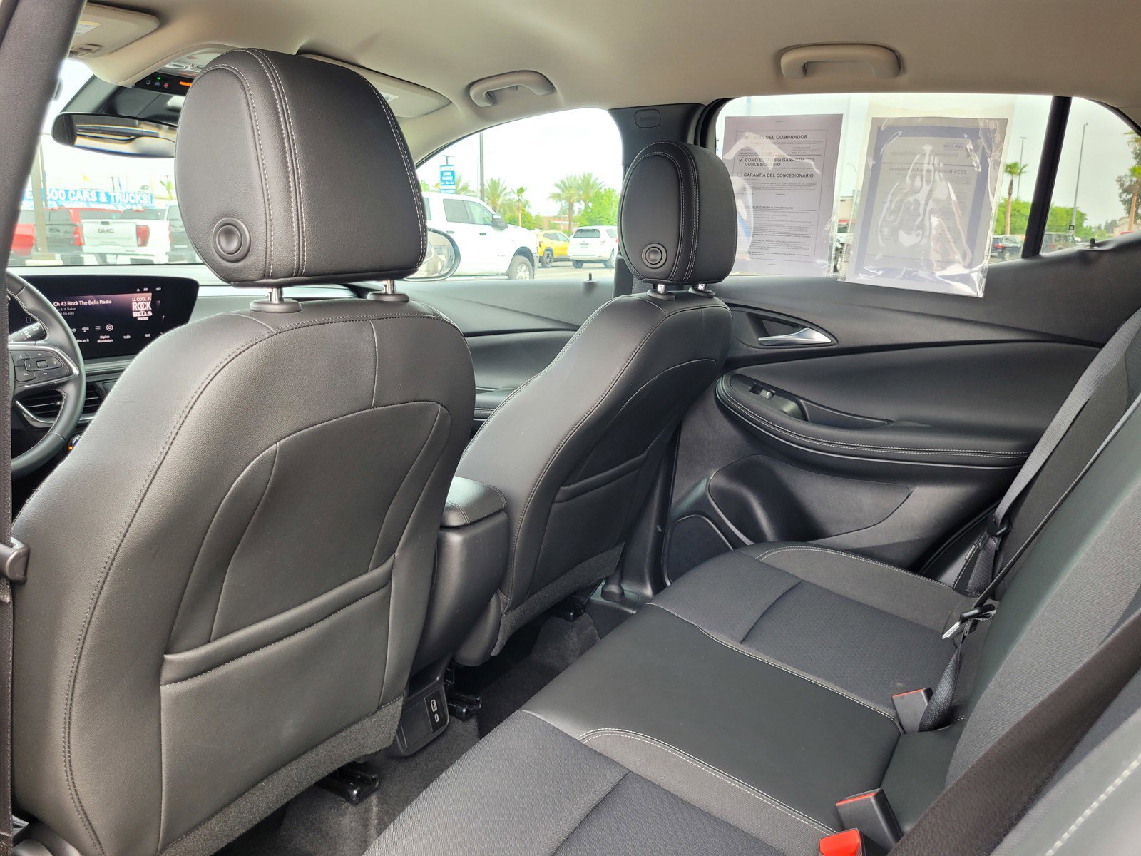 Used 2025 Buick Encore GX Preferred image 13