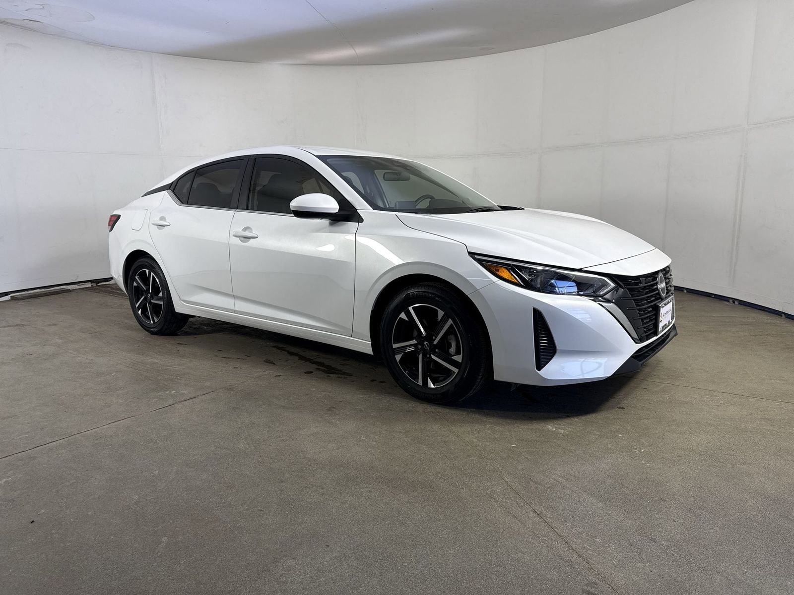 Certified 2025 Nissan Sentra SV image 3