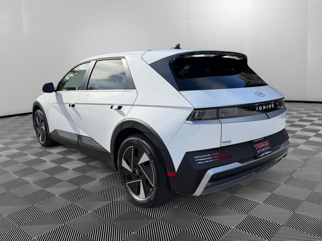 New 2026 Hyundai Ioniq 5 SE image 5