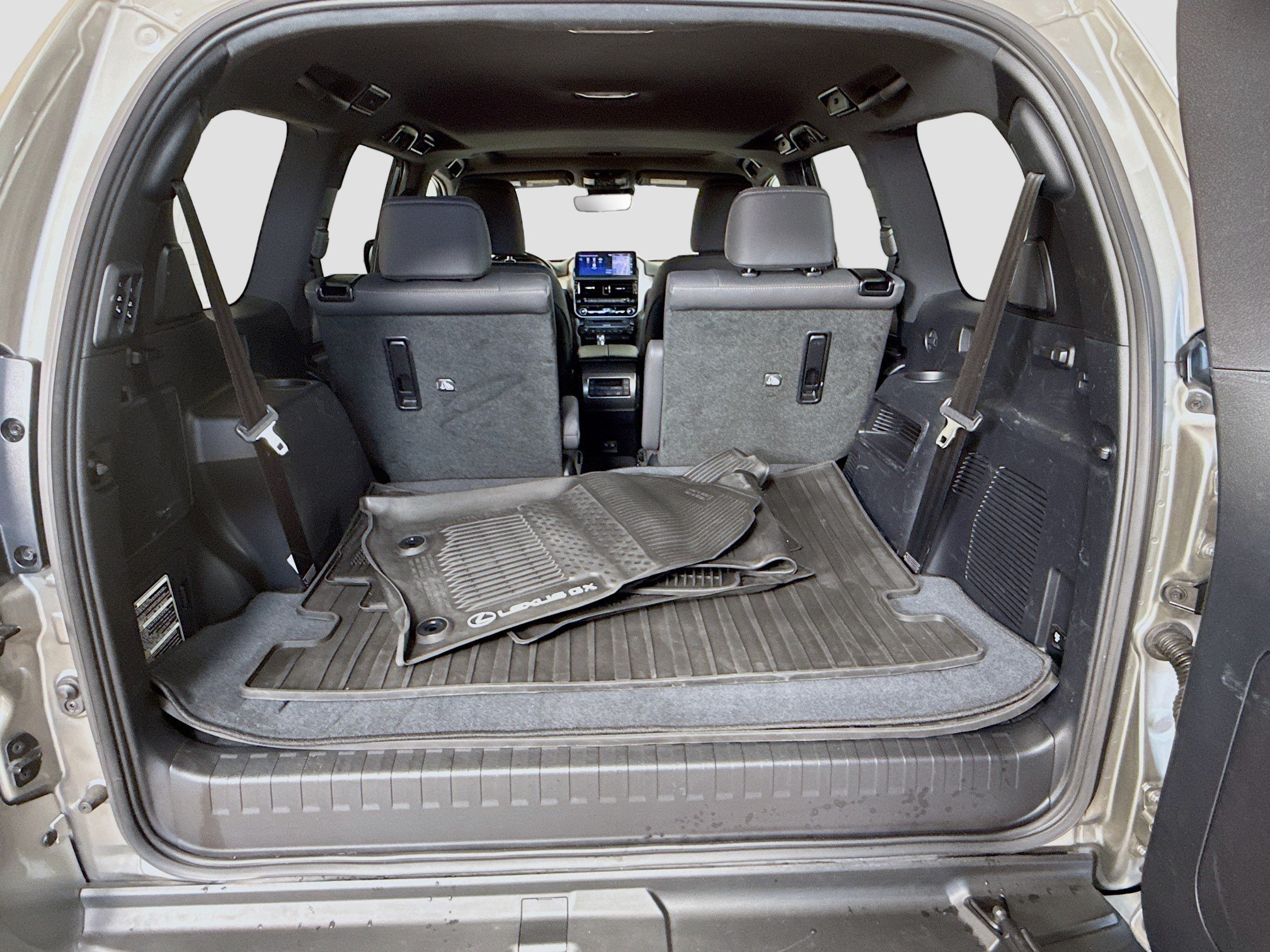 Used 2023 Lexus GX 460 Premium w/ Accessory Package AWD/4WD image 27