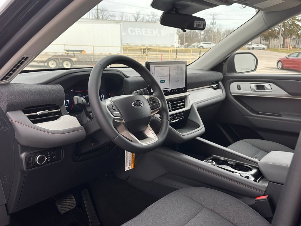 New 2026 Ford Explorer Active AWD/4WD image 13