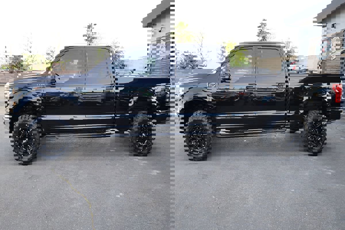 Used 2016 Ford F150 XLT image 7