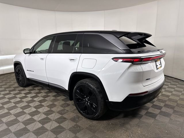 Used 2024 Jeep Wagoneer Launch Edition image 5