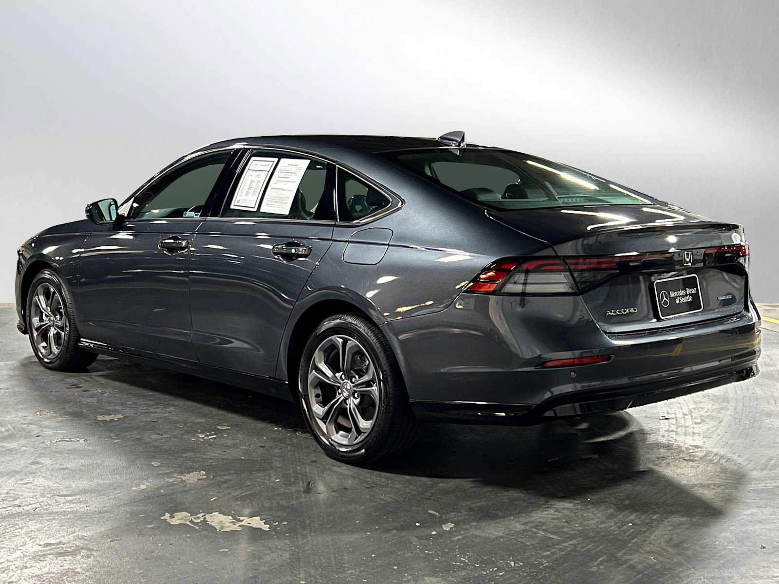 Used 2024 Honda Accord EX-L image 5