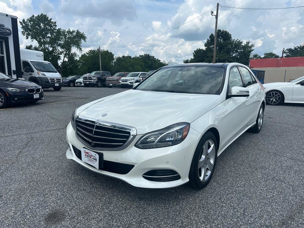 Used 2016 Mercedes-Benz E 350 Sedan w/ Premium Package image 2