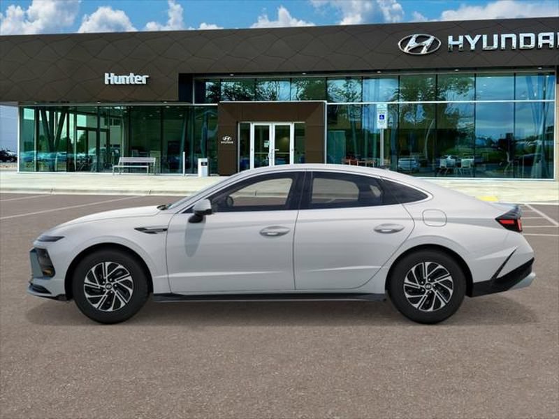 New 2026 Hyundai Sonata Blue FWD image 3