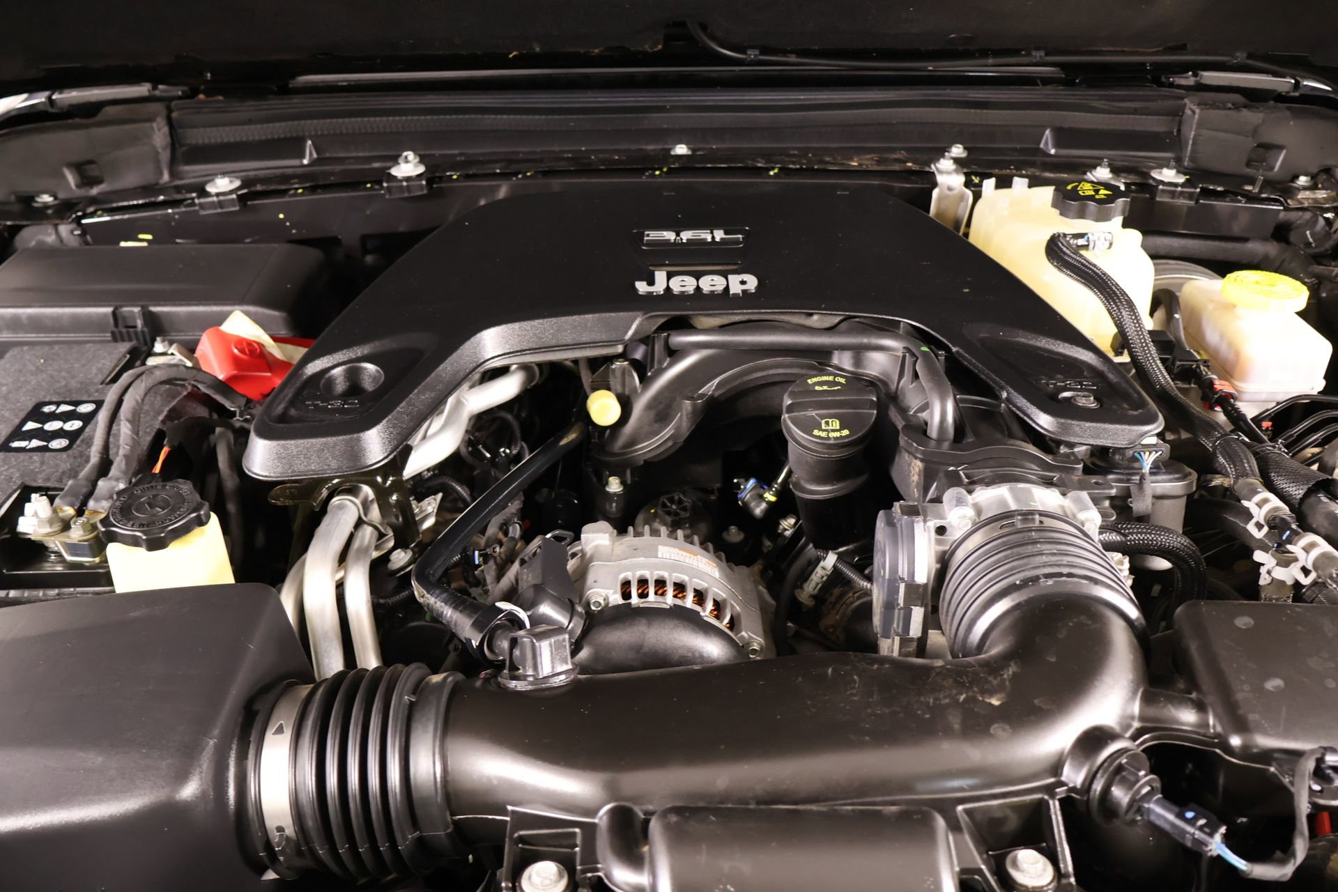 Used 2018 Jeep Wrangler Unlimited Rubicon image 18