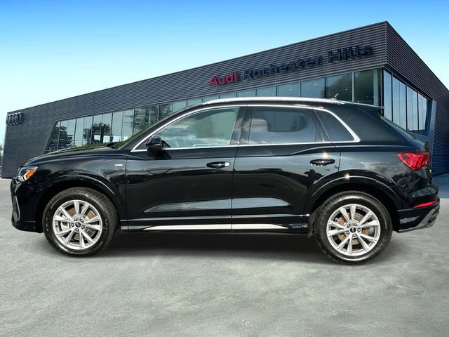 Used 2023 Audi Q3 2.0T Premium w/ Convenience Package AWD/4WD image 2