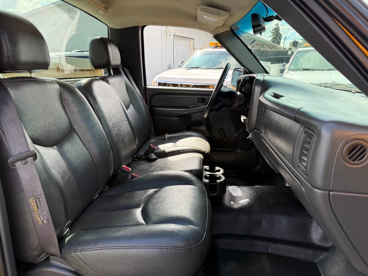 Used 2003 GMC Sierra 2500 W/T RWD image 23