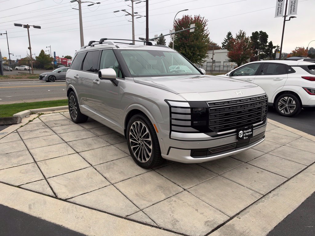 Certified 2026 Hyundai Palisade Calligraphy AWD/4WD image 3