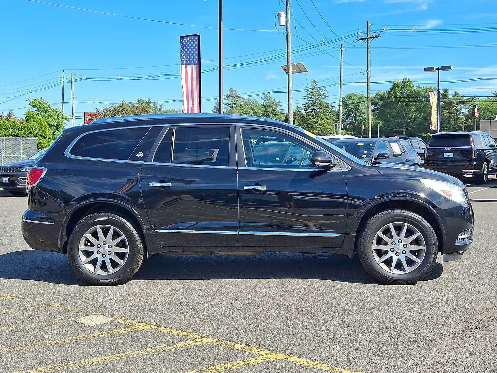 Used 2017 Buick Enclave Leather FWD image 8