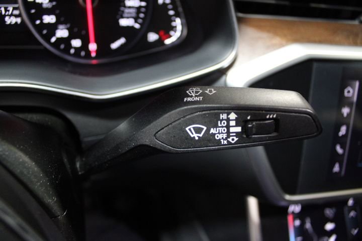 Used 2020 Audi A6 2.0T Premium image 35