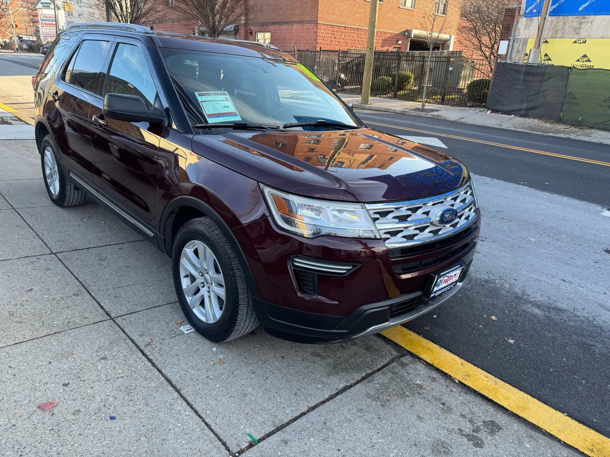 Used 2019 Ford Explorer XLT image 6