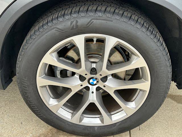 Certified 2024 BMW X5 xDrive40i w/ Premium Package image 31