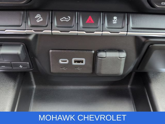 Used 2021 Chevrolet Silverado 1500 LT Trail Boss AWD/4WD image 35