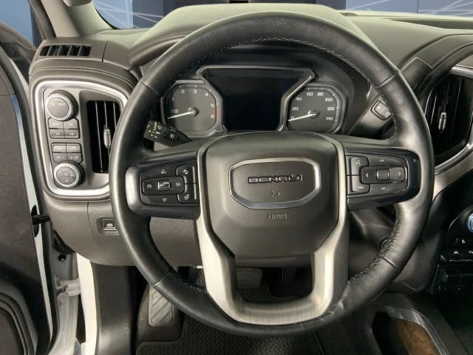 Used 2020 GMC Sierra 1500 Denali w/ Denali Ultimate Package AWD/4WD image 34