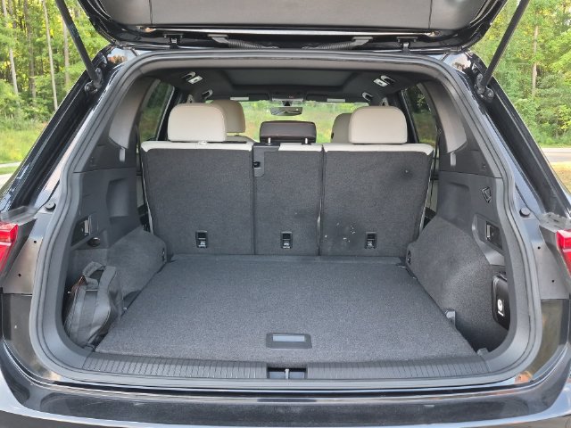 Used 2021 Volkswagen Tiguan SE R-Line AWD/4WD image 23
