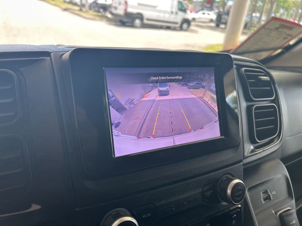 Used 2025 RAM ProMaster 2500 w/ Convenience Group FWD image 9