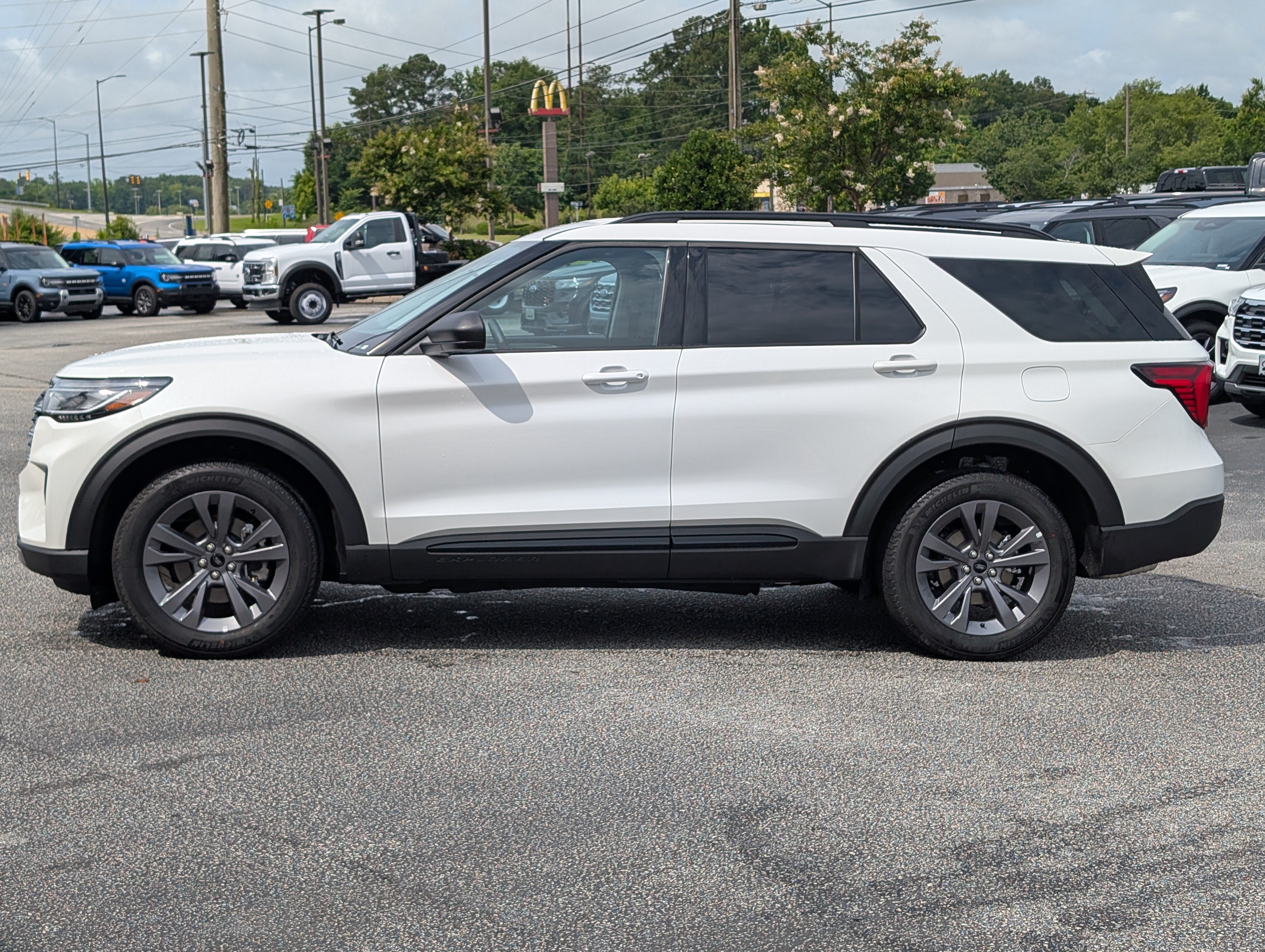New 2026 Ford Explorer Active w/ Active Comfort Package AWD/4WD image 14