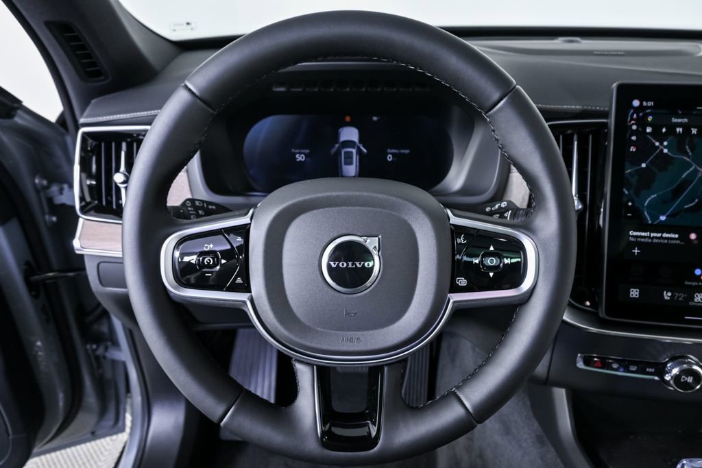 New 2026 Volvo XC90 T8 Plus w/ Protection Package image 9