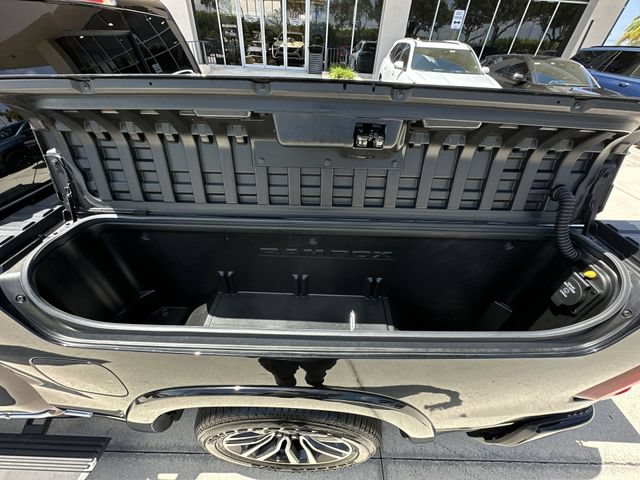 Used 2025 RAM 1500 Limited w/ Body Color Bumper Group AWD/4WD image 33