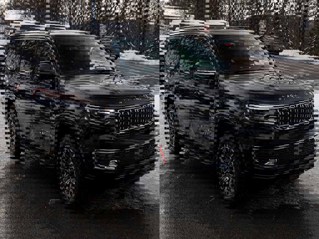 New 2025 Jeep Wagoneer 4WD image 3