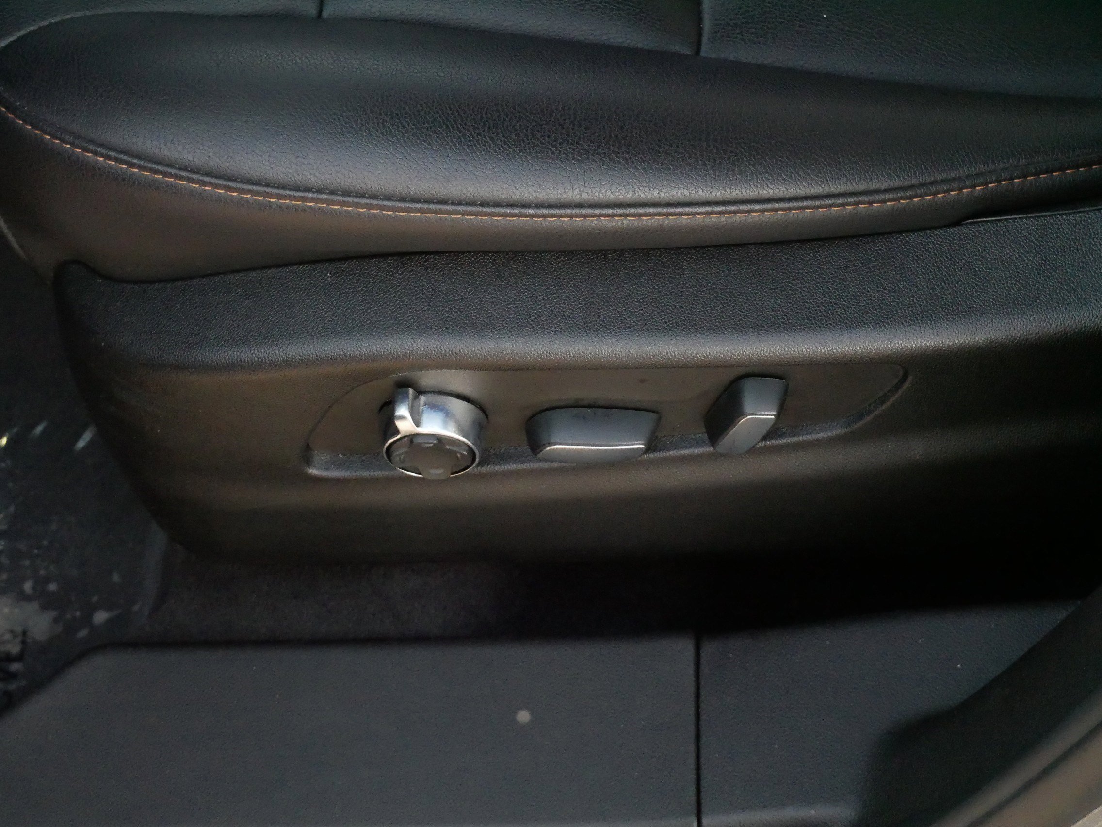 Used 2023 Cadillac XT4 Sport w/ Cold Weather Package image 20