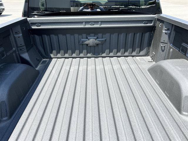 New 2026 Chevrolet Silverado 1500 RST w/ Rally Edition AWD/4WD image 5