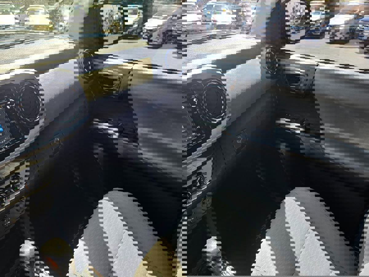 Used 2018 Toyota Tacoma SR5 image 35