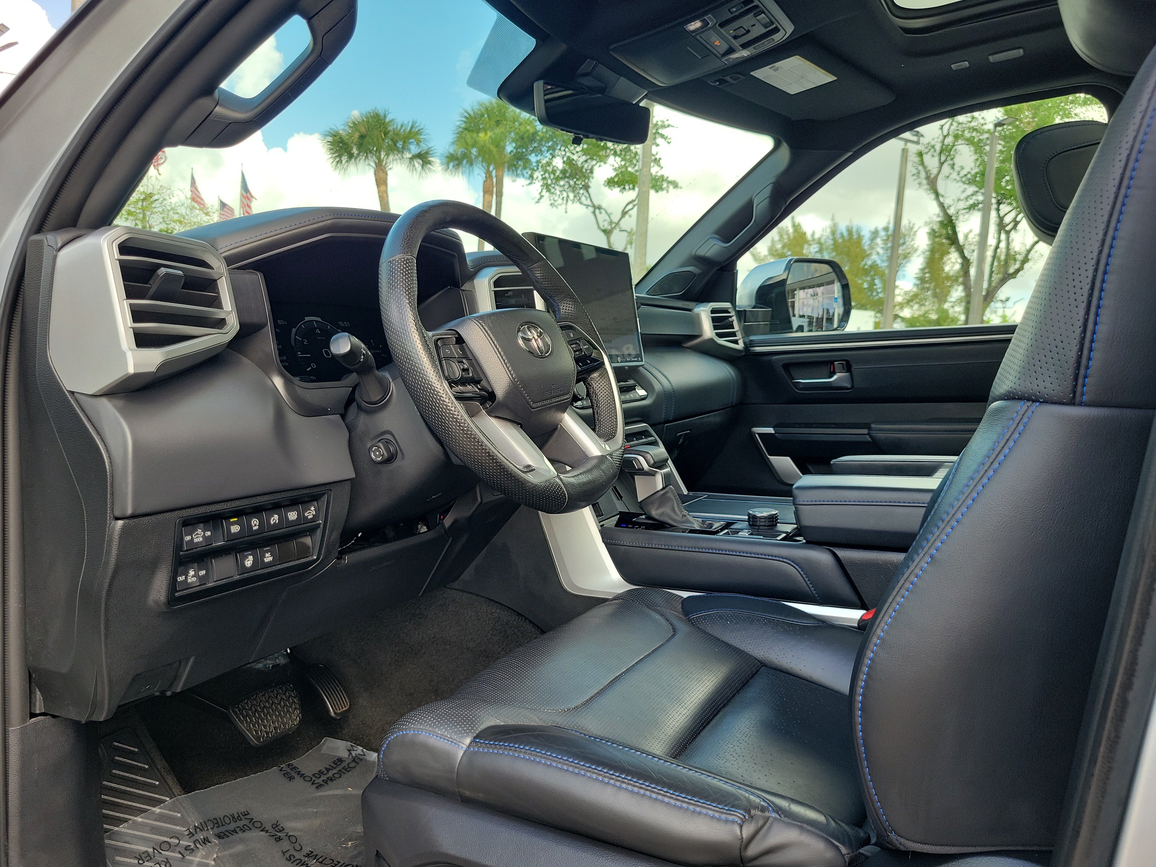 Used 2023 Toyota Tundra Platinum AWD/4WD image 9