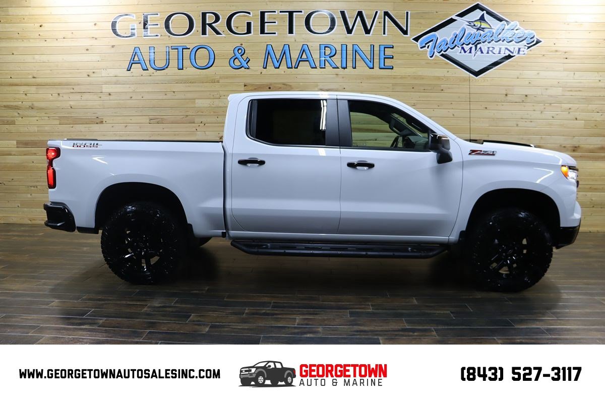 Used 2024 Chevrolet Silverado 1500 LT Trail Boss w/ Convenience Package II image 1