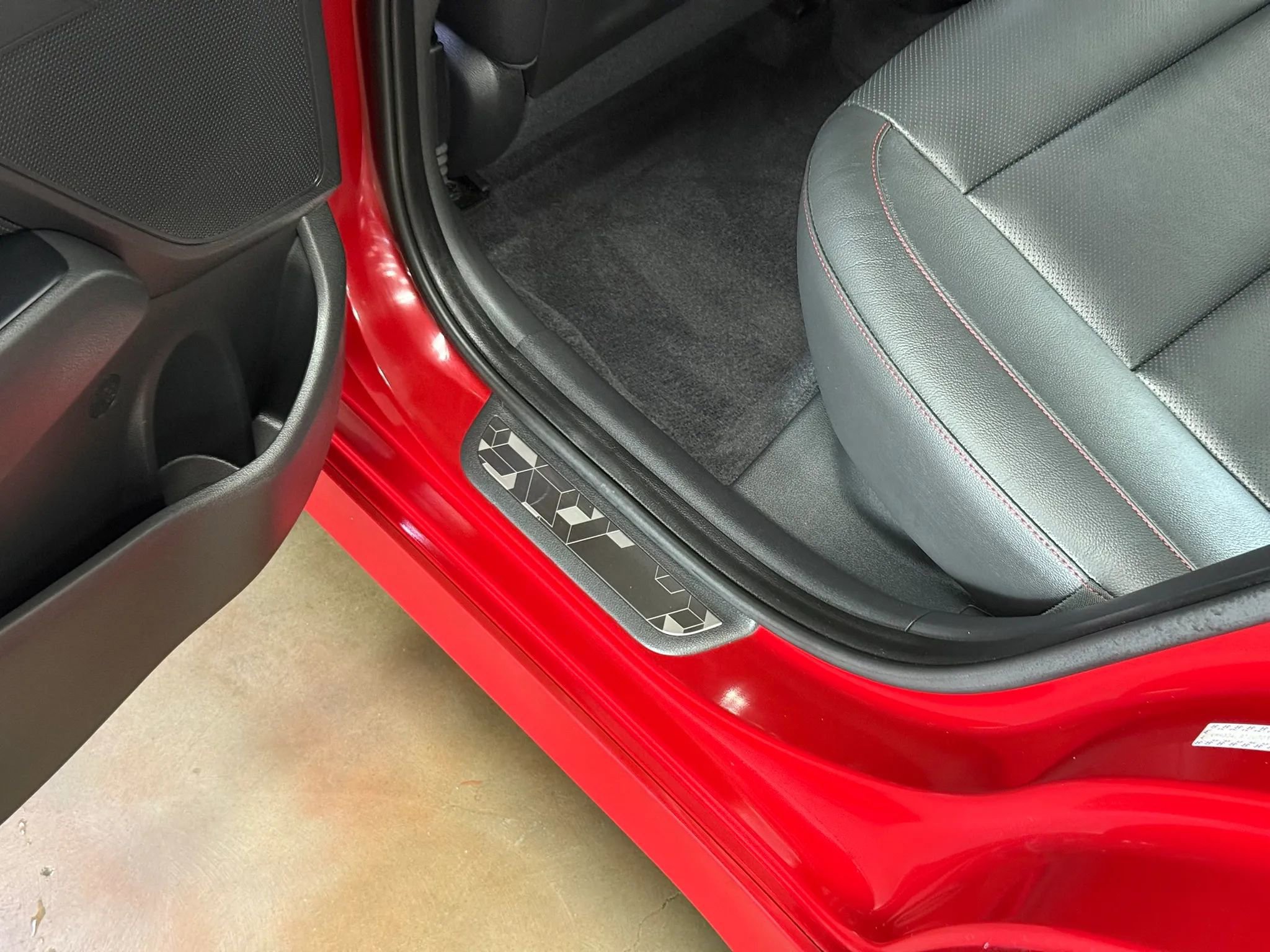 Used 2018 Hyundai Elantra Sport FWD image 19