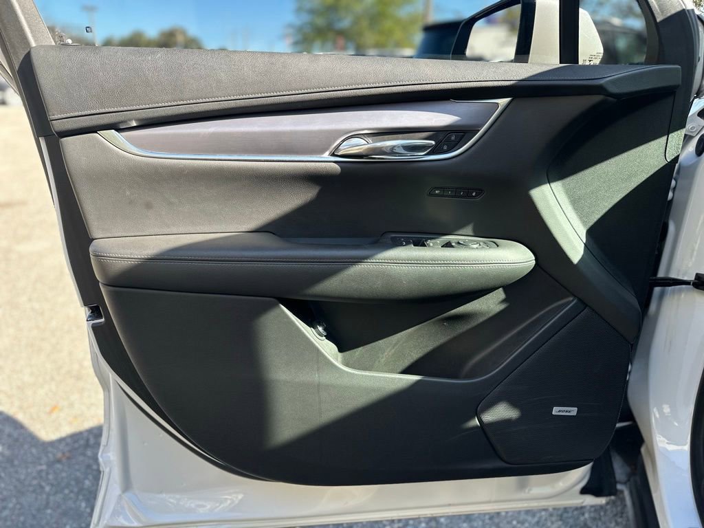 Used 2021 Cadillac XT6 Luxury FWD image 32