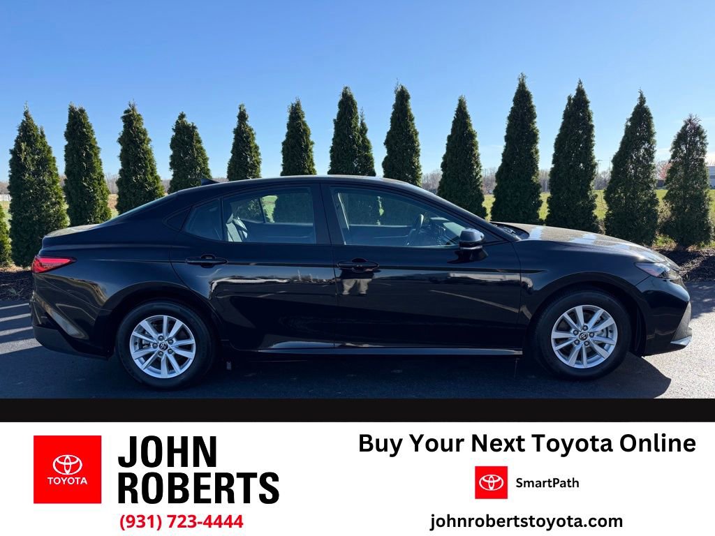 Certified 2025 Toyota Camry LE image 1