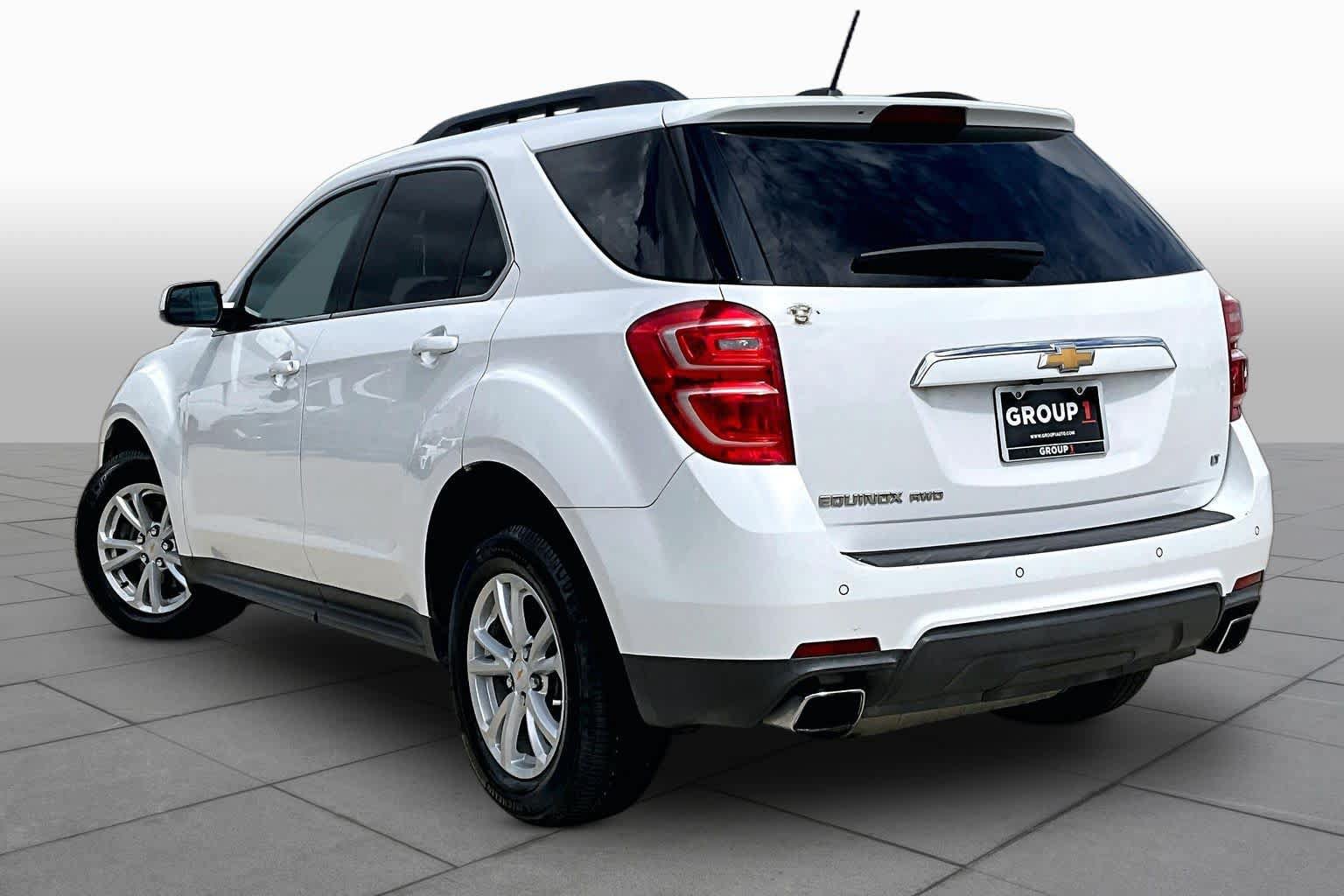 Used 2017 Chevrolet Equinox LT w/ Convenience Package AWD/4WD image 12