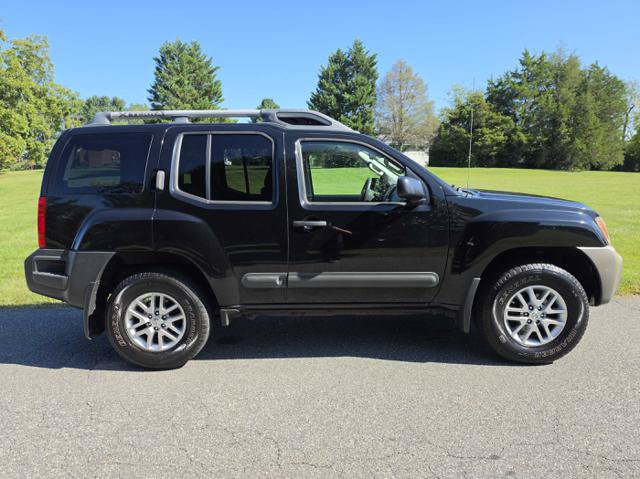 Used 2015 Nissan Xterra S AWD/4WD image 5
