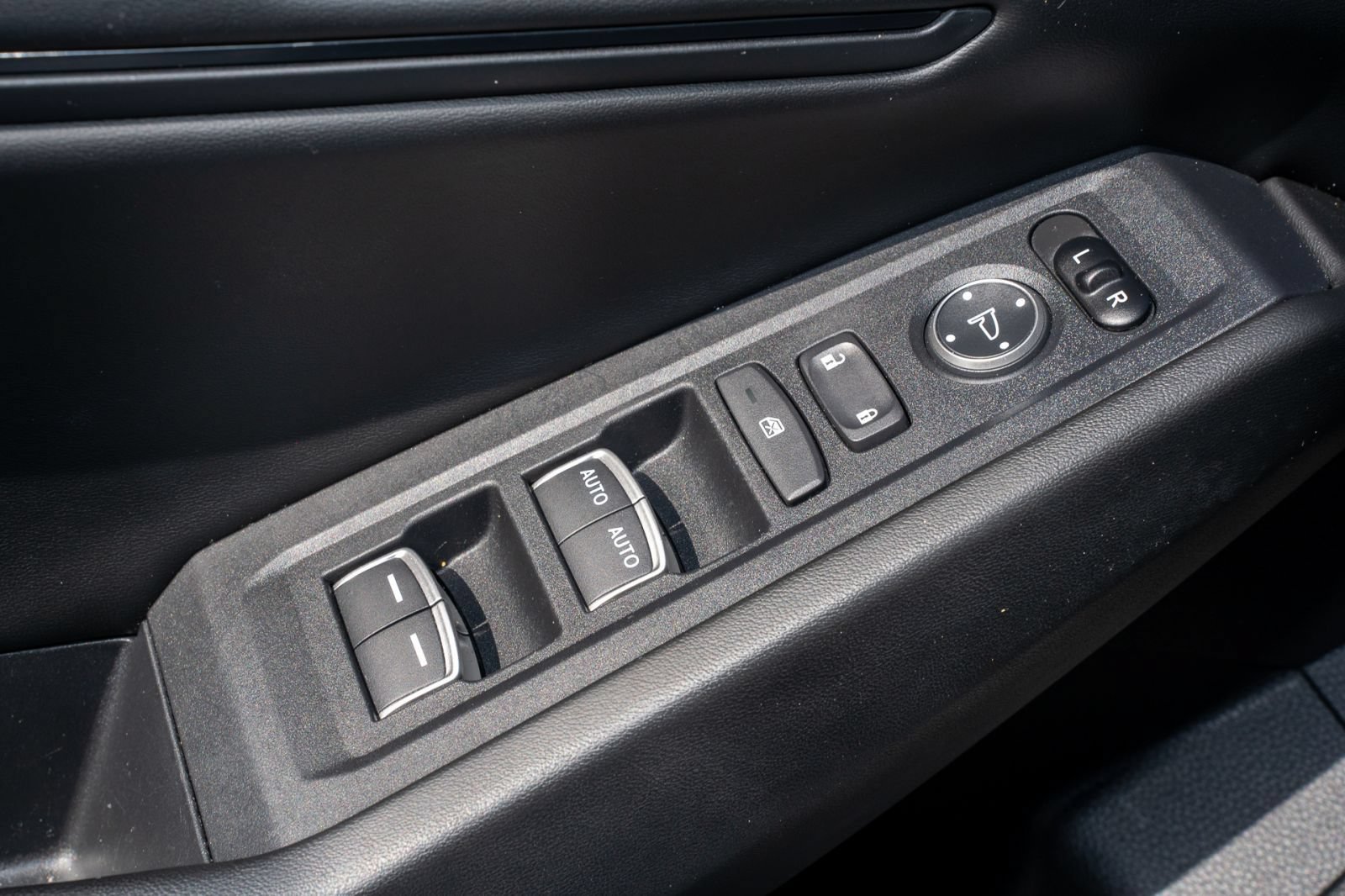 Certified 2024 Honda Accord EX image 26