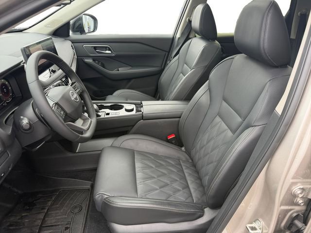 Certified 2025 Nissan Rogue Platinum image 5