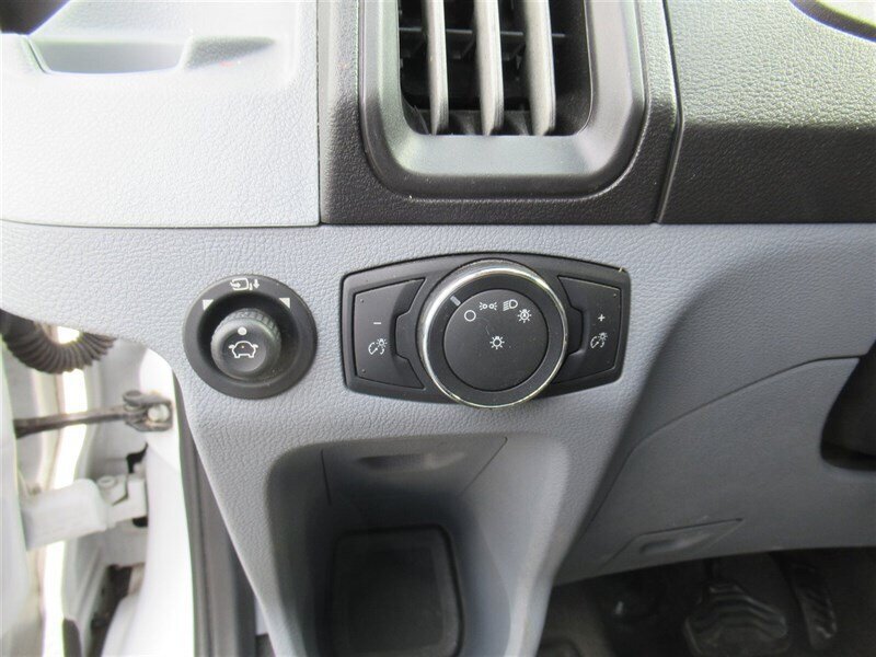 Used 2018 Ford Transit 150 XLT RWD image 22