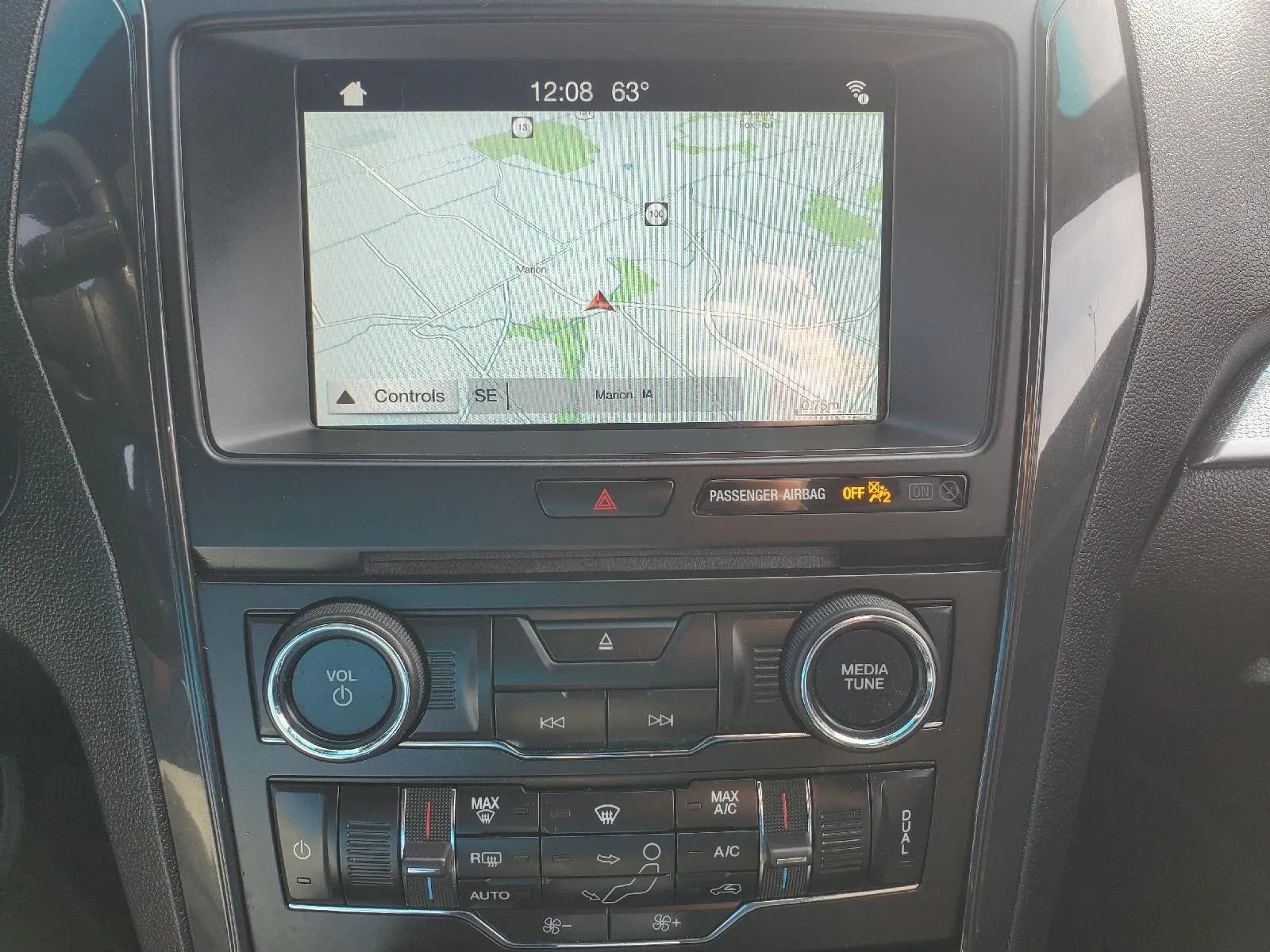 Used 2017 Ford Explorer XLT w/ Equipment Group 201A image 15