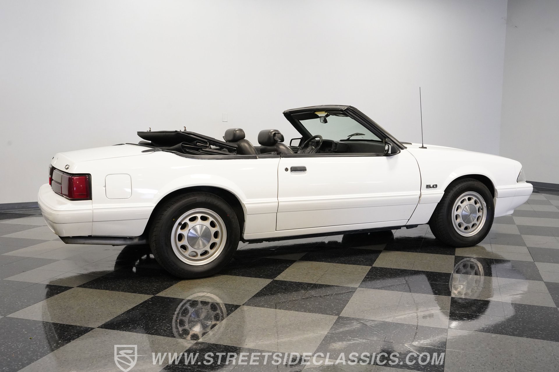 Used 1987 Ford Mustang LX image 14