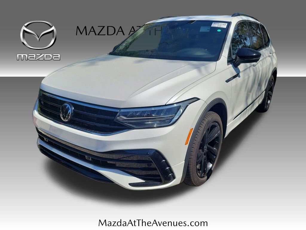 Used 2024 Volkswagen Tiguan SE R-Line image 2