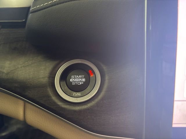 Used 2022 Jeep Grand Cherokee Limited 4xe w/ Luxury Tech Group II AWD/4WD image 46