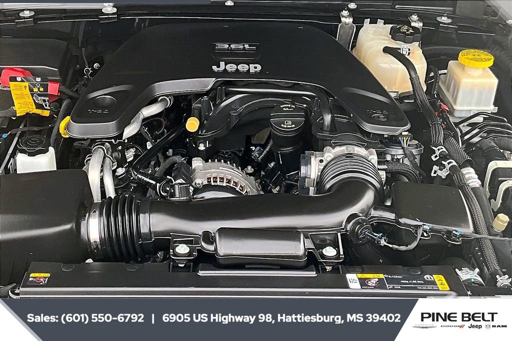 Used 2021 Jeep Gladiator Willys image 8