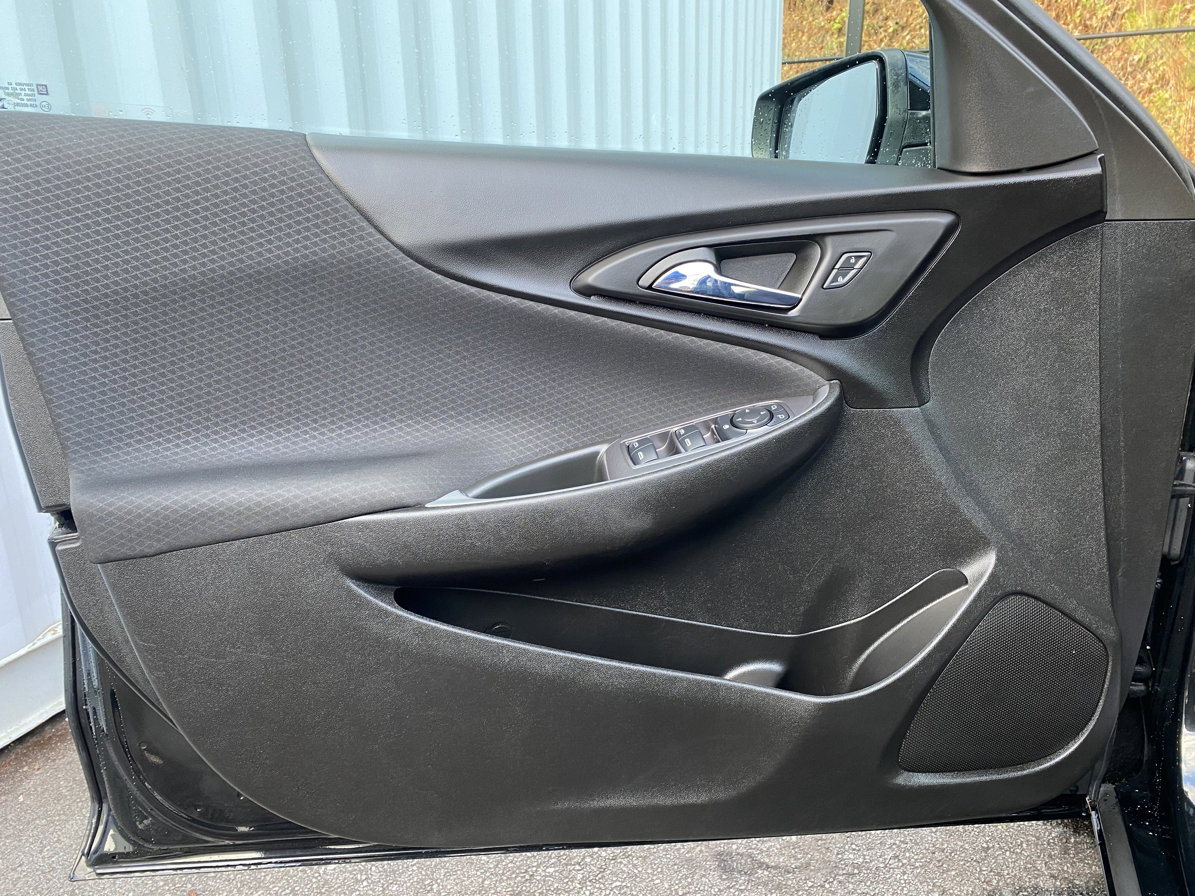 Used 2023 Chevrolet Malibu LT image 14